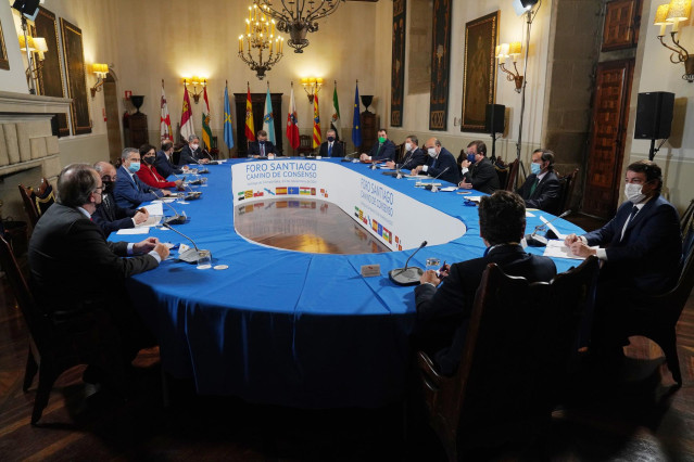 Reunión de los presidentes autonómicos en la ‘Cumbre de Santiago de Compostela´, en el Hostal dos Reis Católicos de Santiago, a 23 de noviembre de 2021, en Santiago de Compostela.