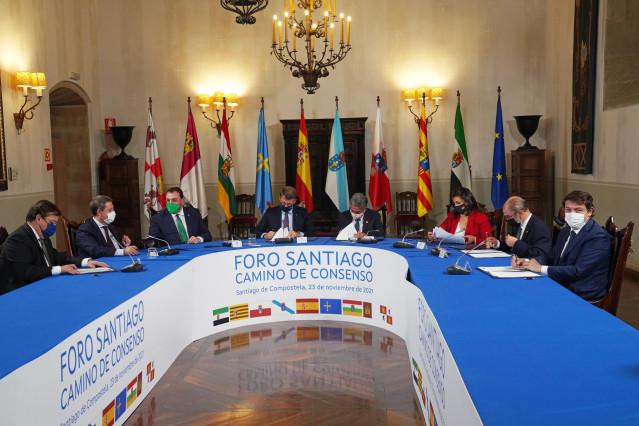 Los presidentes de Aragon, Mugel Lambán; la Rioja,  Concha Andreu; Castilla  León, Alfonso Fernández Mañueco; Extremadura, Guillermo Fernández Vara, Asturias, Adrián Barbón; Cantabria, Miguel Ángel Revilla y Castilla la Mancha, Emiliano García-Page.