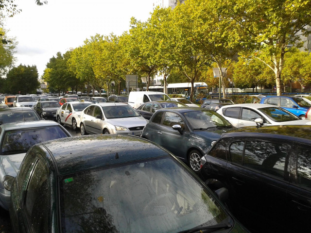 Archivo - Atasco en el paseo de la Castellana, Madrid