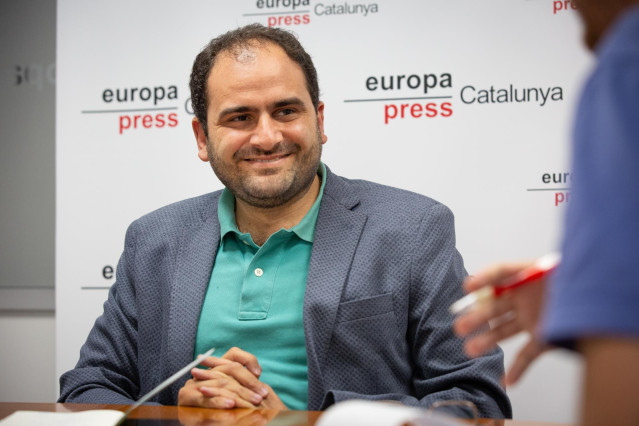 Archivo - El presidente de Societat Civil Catalana (SCC) y es exdiputado del PP en el Parlament catalán, Fernando Sánchez Costa, durante una entrevista para Europa Press.