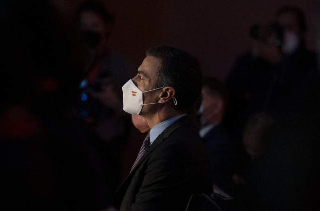 El presidente del Gobierno, Pedro Sánchez, a su llegada al Congreso Anual de Multinacionales por marca España, en la Sala de Columnas del Círculo de Bellas Artes, a 24 de noviembre de 2021, en Madrid, (España).