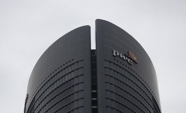 Archivo - Torre de PwC en España, en Madrid (España), a 22 de febrero de 2021.