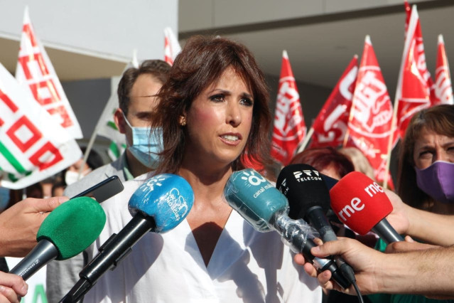 Archivo - Martina Velarde atiende a los periodistas, en una foto de archivo