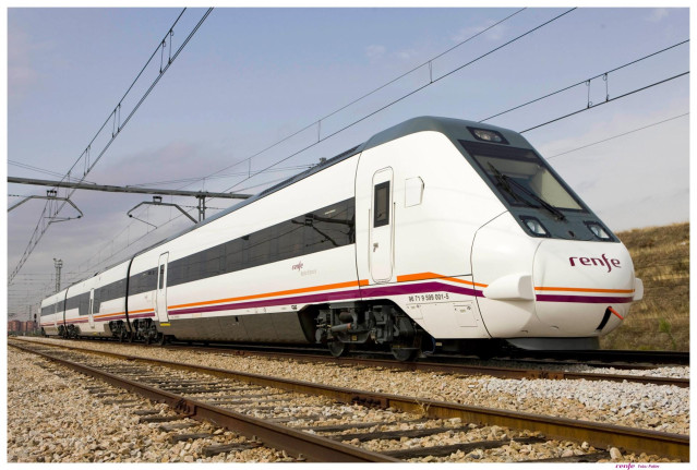Archivo - Tren de Renfe.