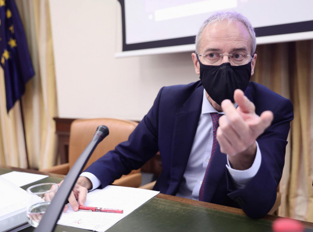 El director general de la Agencia Estatal de AdministraciónTributaria, Jesús Gascón Catalán, a su llegada a una Comisión de Presupuestos en el Congreso de los Diputados, a 27 de octubre de 2021, en Madrid, (España).