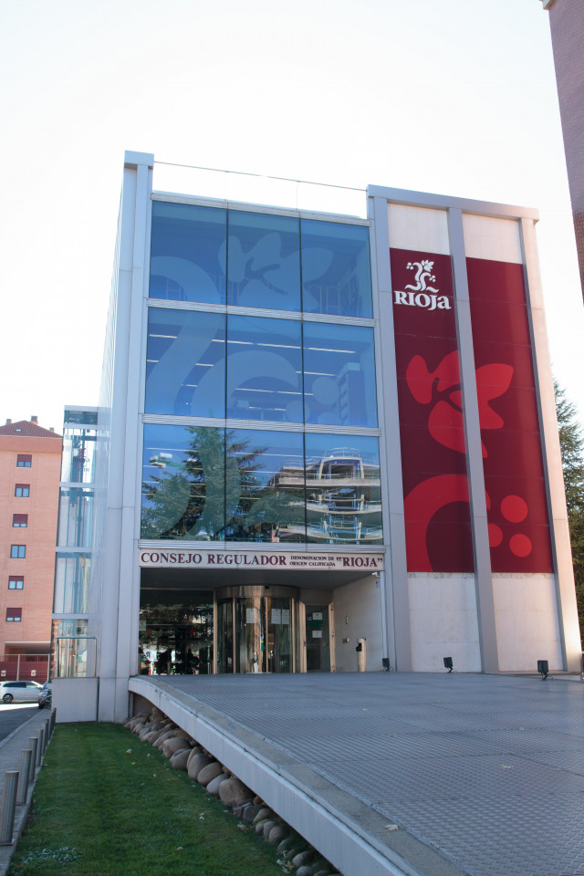 Fachada del Consejo Regulador de la DOC Rioja, a 10 de noviembre de 2021, en Logroño, La Rioja (España).