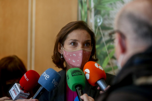 La ministra de Industria, Comercio y Turismo , Reyes Maroto, en la presentación de la campaña institucional para la concienciación  sobre la falsificación de bienes y mercancías , en la sede del Ministerio, a 26 de noviembre de 2021, en Madrid, (España).