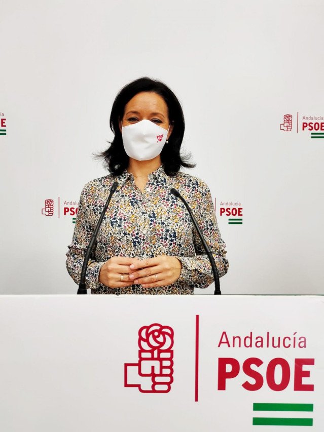 Archivo - La diputada nacional del PSOE por Córdoba, Rafi Crespín, en la sede de su partido.