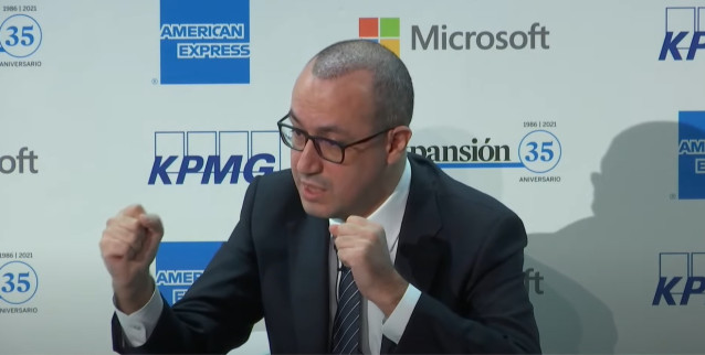 El consejero delegado de BBVA, Onur Genç, durante el 'XII Encuentro del sector financiero' organizado por KPMG y Expansión