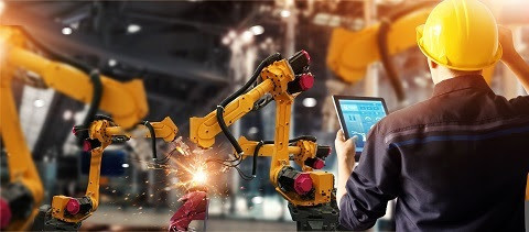 Telefónica, primera operadora en comercializar servicios 5G para empresas en España