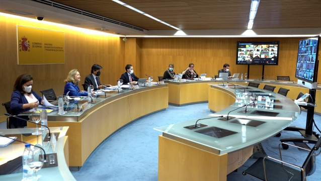 Reunión de la Conferencia Sectorial para la Mejora Regulatoria y el Clima de Negocios celebrada hoy y en la que han participado representantes de todas las comunidades autónomas y la FEMP y que ha sido presidida por la vicepresidenta primera, Nadia Calviñ