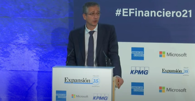 El gobernador del Banco de España, Pablo Hernández de Cos, durante el 'XII Encuentro del sector financiero' organizado por KPMG y 'Expansión'.
