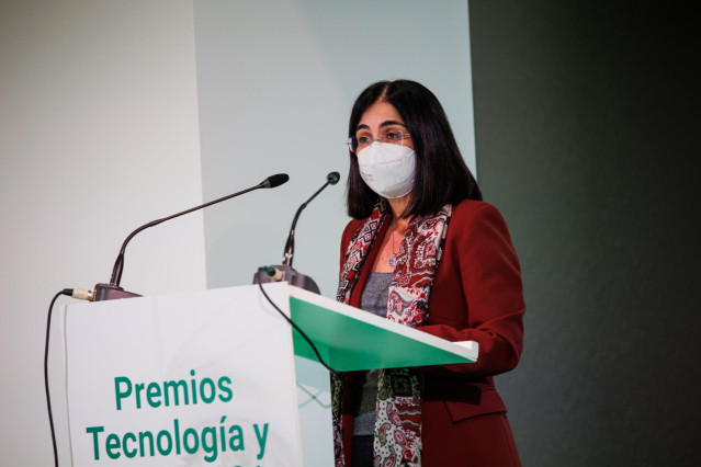 La ministra de Sanidad, Carolina Darias, interviene en el acto de entrega de los Premios Tecnología y Salud 2021, en el Hotel Petit Palace Savoy, a 29 de noviembre de 2021, en Madrid (España).