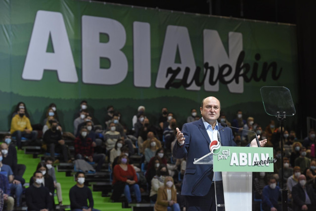 El presidente del EBB de EAJ-PNV, Andoni Ortuzar, en la VII Asamblea General del partido, en el BEC, a 28 de septiembre de 2021, en Baracaldo, Vizcaya, Euskadi (España). El PNV celebra este encuentro cuatrienal al que acuden más de 600 integrantes de la A