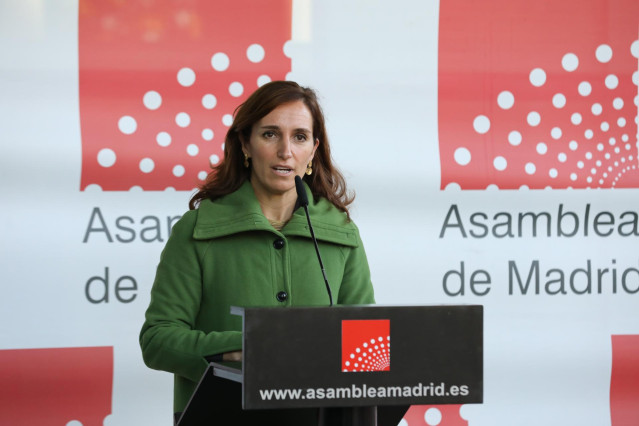 La portavoz de Más Madrid en la Asamblea de Madrid, Mónica García, durante una rueda de prensa antes de una sesión plenaria de la Cámara madrileña, a 11 de noviembre de 2021, en Madrid, (España). La sesión plenaria de este jueves está marcada por un Pleno