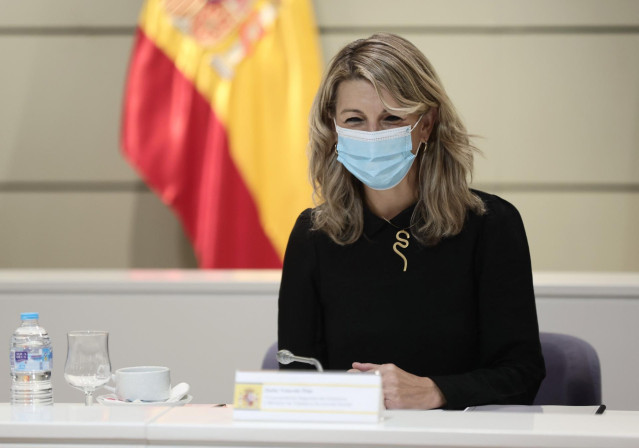 La vicepresidenta segunda del Gobierno y Ministra de Trabajo y Economía Social, Yolanda Díaz, durante una reunión con los responsables de la Confederación Europea de Sindicatos (ETUC), a 29 de noviembre de 2021, en Madrid, (España).