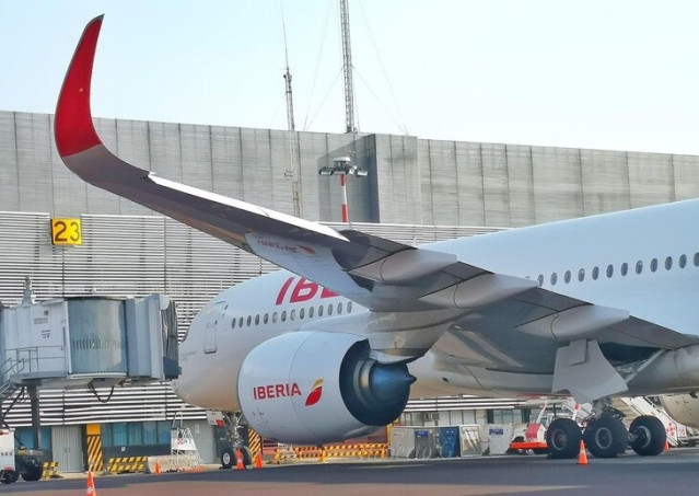 Archivo - Avión de Iberia.