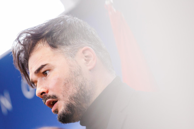 El portavoz parlamentario de ERC, Gabriel Rufián, en rueda de prensa en el Congreso