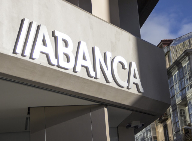 Archivo - Sede de Abanca en A Coruña.