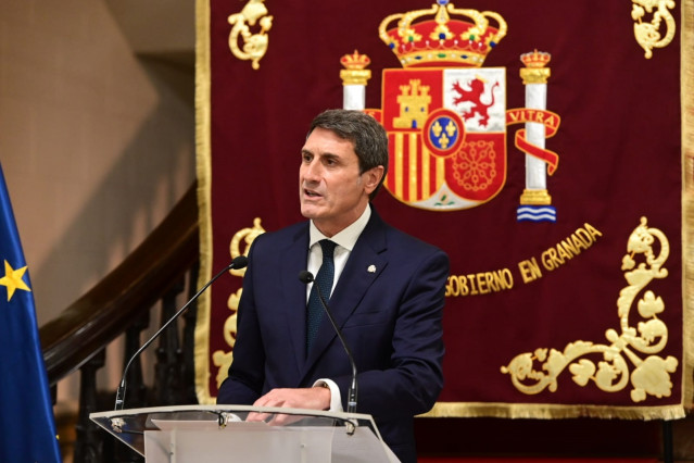 El delegado del Gobierno de España en Andalucía, Pedro Fernández, en la Subdelegación del Gobierno en Granada, en una foto de archivo.