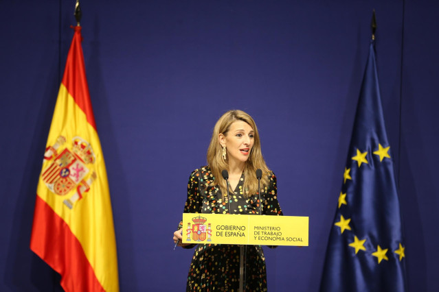 Archivo - La ministra de Trabajo, Yolanda Díaz