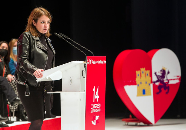 La vicesecretaria general del PSOE, Adriana Lastra, en la última jornada del 14º Congreso del PSOE de Castilla y León, a 27 de noviembre de 2021, en Burgos, Castilla y León (España).