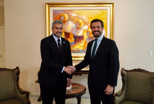 El presidente de PP, se reúne con el presidente de la República del Paraguay, Mario Abdo Benítez. En Asunción (Paraguay), a 9 de diciemnre de 2021.