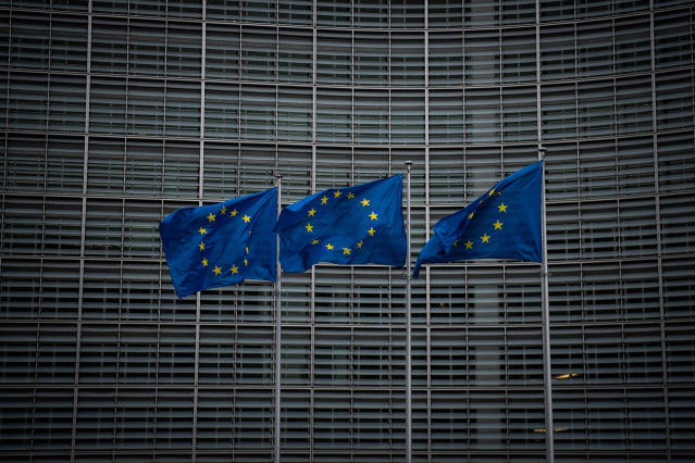 Archivo - Banderas de la UE