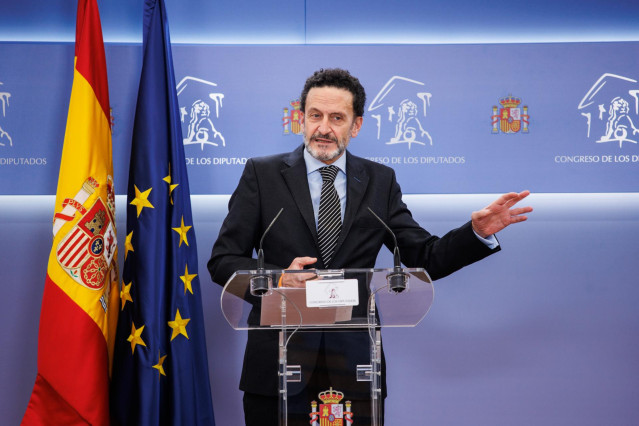 El vicesecretario general y portavoz nacional de Cs, Edmundo Bal,  interviene en una rueda de prensa