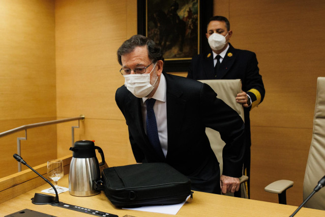 El expresidente del Gobierno, Mariano Rajoy, al inicio de su comparecencia en la comisión que investiga la operación ‘Kitchen’