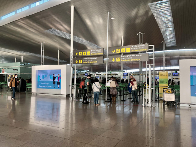 Pasajeros en el Aeropuerto de Barcelona-El Prat