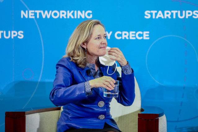 La vicepresidenta primera y ministra de Asuntos Económicos y Transformación Digital, Nadia Calviño, en la jornada  'Reformas para la Recuperación: productividad, crecimiento empresarial y clima de negocios’, a 15 de diciembre de 2021, en Madrid (España).