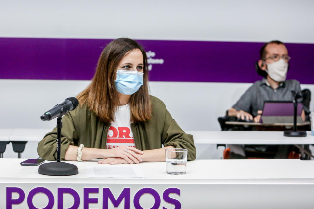 La secretaria general de Podemos, Ione Belarra, en el Consejo Ciudadanos Estatal (CCE) del partido, en la sede de Podemos, a 17 de diciembre de 2021, en Madrid (España).