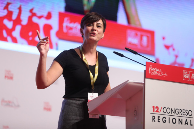 Archivo - La ministra de Política Territorial, Isabel Rodríguez, interviene en el acto de apertura del 12º Congreso Regional del PSOE de Castilla-La Mancha, a 30 de octubre de 2021, en Toledo, Castilla-La Mancha, (España).