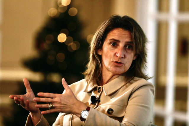 La vicepresidenta tercera y ministra para la Transición Ecológica y el Reto Demográfico, Teresa Ribera, interviene en la apertura del I foro sobre Sostenibilidad Medioambiental, en el Hotel Rosewood Villa Magna, a 16 de diciembre de 2021, en Madrid, (Espa