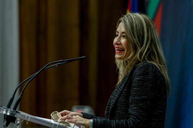 La ministra de Transportes, Movilidad y Agenda Urbana, Raquel  Sánchez, interviene durante el acto de entrega de los premios ‘Salvamento Marítimo ODS 14, por unos mares limpios’, a 16 de diciembre de 2021, en Madrid (España). Se trata de la 5ª edición de