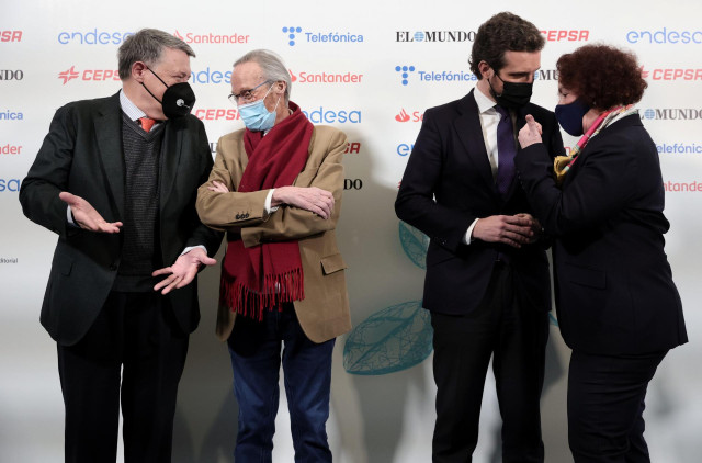 Los exministros de Asuntos Exteriores  Josep Piqué y Ana Palacio con el presidente del PP, Pablo Casado  en el ciclo 'Europa verde y digital', organizado por El Mundo en el Westin Palace de Madrid, a 20 de diciembre de 2021, en Madrid (España).