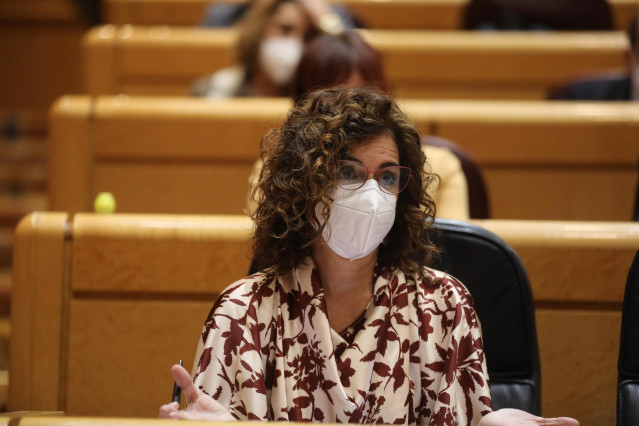 La ministra de Hacienda y Función Pública, María Jesús Montero, en el debate de los Presupuestos Generales del Estado (PGE) en el Senado, a 9 de diciembre de 2021, en Madrid (España).