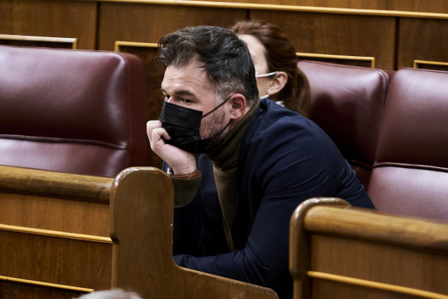 El portavoz de ERC en el Congreso, Gabriel Rufián, en una sesión plenaria en el Congreso de los Diputados