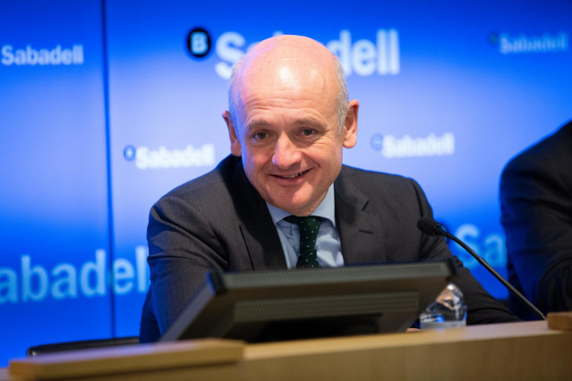 Archivo - Tomás Varela, durante una presentación en Barcelona en 2019 cuando era directivo de Banco Sabadell
