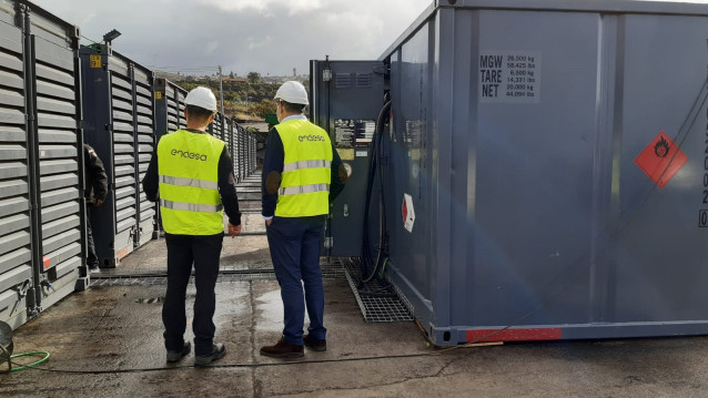Endesa comienza el plan de reconstrucción eléctrica de La Palma con dos centrales térmicas portátiles