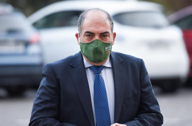El presidente de la Federación de Asociaciones de Trabajadores Autónomos (ATA), Lorenzo Amor, a su llegada a un desayuno informativo de Fórum Europa, en el Hotel Mandarin Oriental Ritz, a 16 de diciembre de 2021, en Madrid, (España).