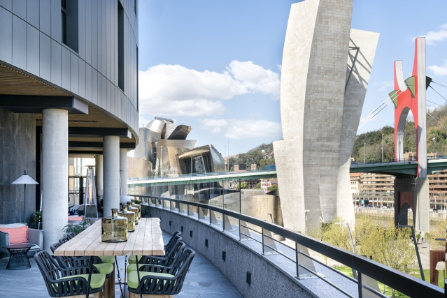 Archivo - Terraza del hotel Vincci Consulado Bilbao.