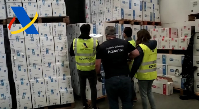Desarticulada una organización dedicada al contrabando de tabaco con destino a otros países europeos.
