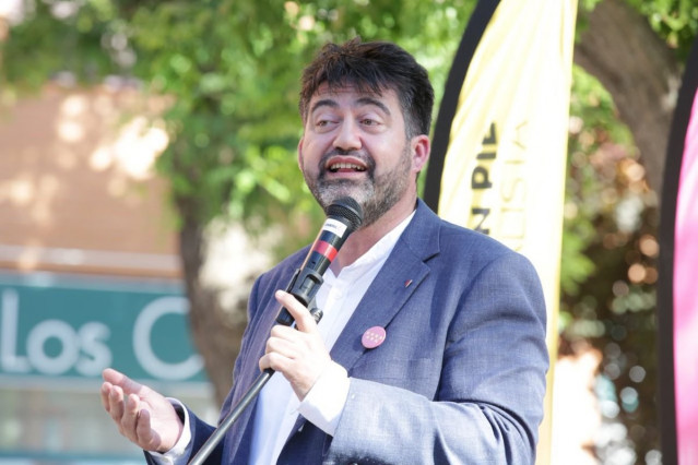 Archivo - Imagen de recurso del dirigente de IU  y exconcejal en el Ayuntamiento de Madrid, Carlos Sánchez Mato.