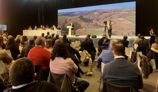 Acto de inauguración del XIV Congreso regional del PP