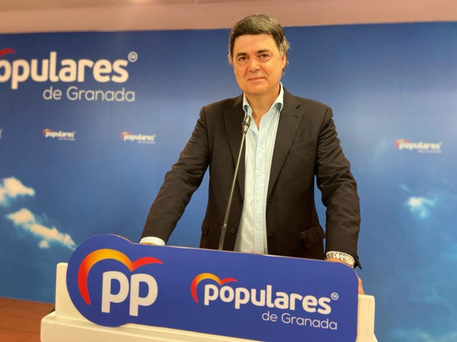 Archivo - El diputado nacional del PP por Granada, Carlos Rojas.