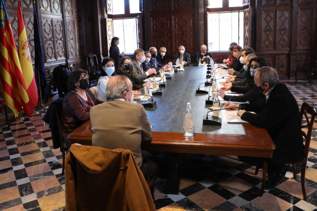 Reunión de la Generalitat con la Plataforma per un Finançament Just