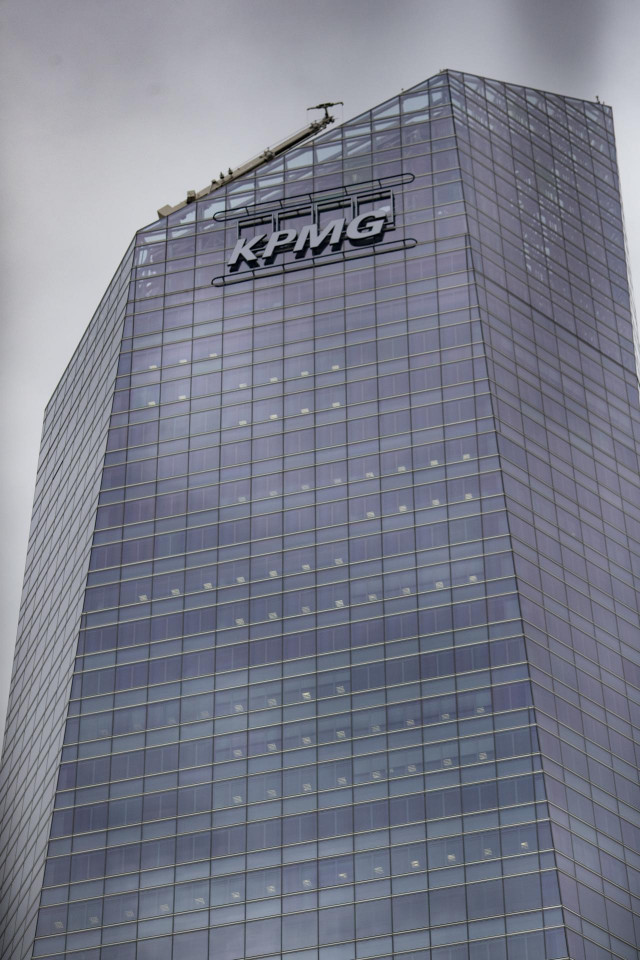 Archivo - Sede de Fundación KPMG en España situada en la Torre de Cristal, en Madrid (España)