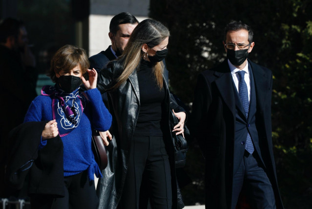 La exvicepresidenta Gobierno del PP, Soraya Saenz de Santamaría  asiste al tanatorio de Tres Cantos para despedirse del sociólogo y analista político Pedro Arriola, fallecido hoy en Madrid, a 28 de enero de 2022, en Tres Cantos, Madrid (España).